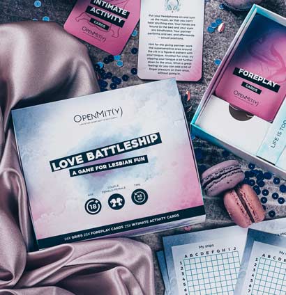 Lesbian card game for couples Love Battleship